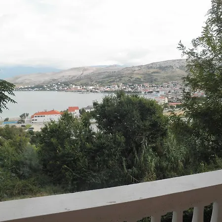 Daire Andelina Pag Town